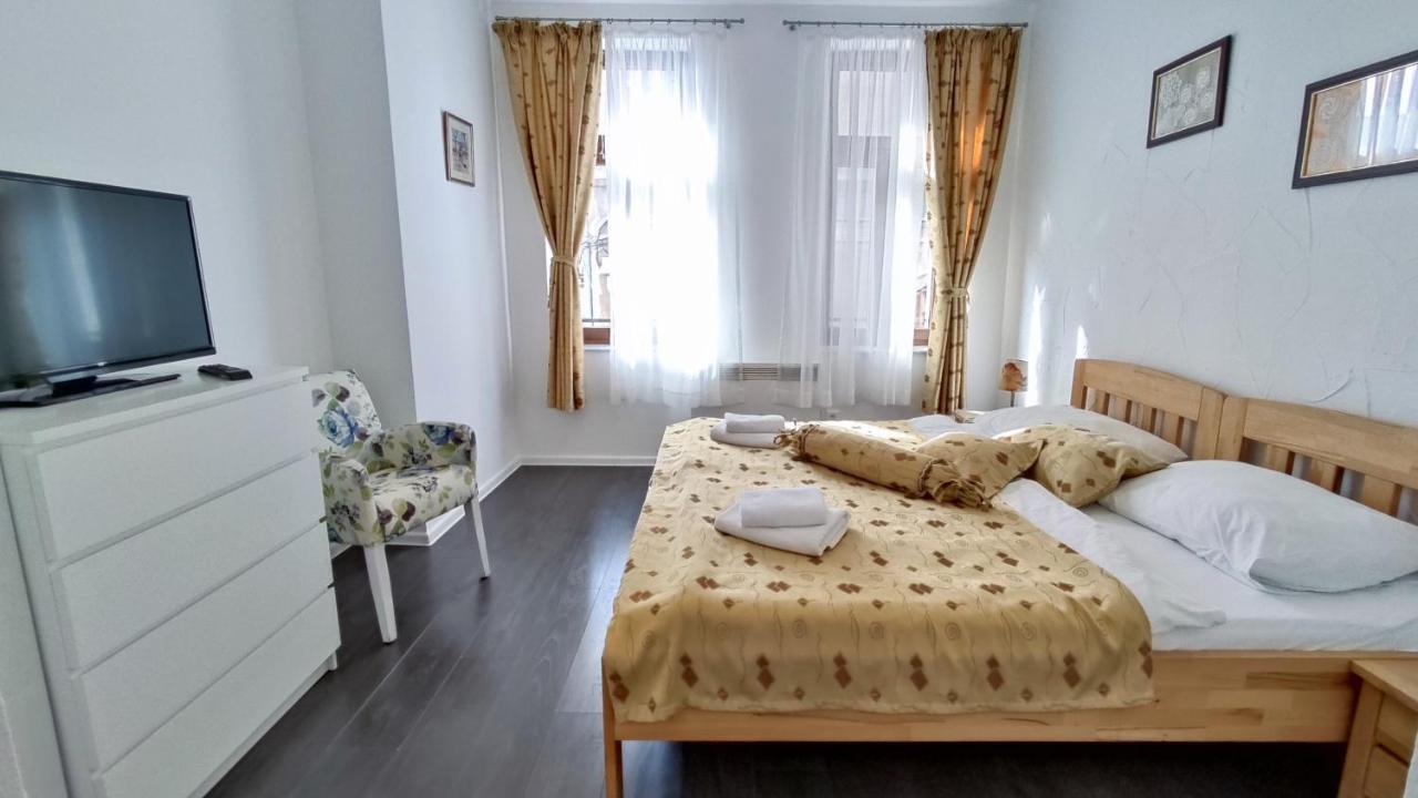 Apartments Protin Sokak Сараево Экстерьер фото